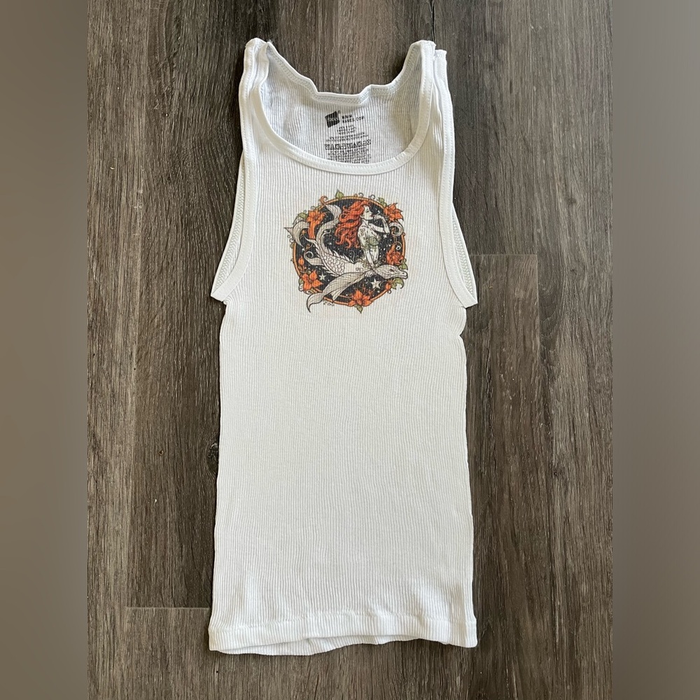 Women’s mermaid white ribbed tank top size xs